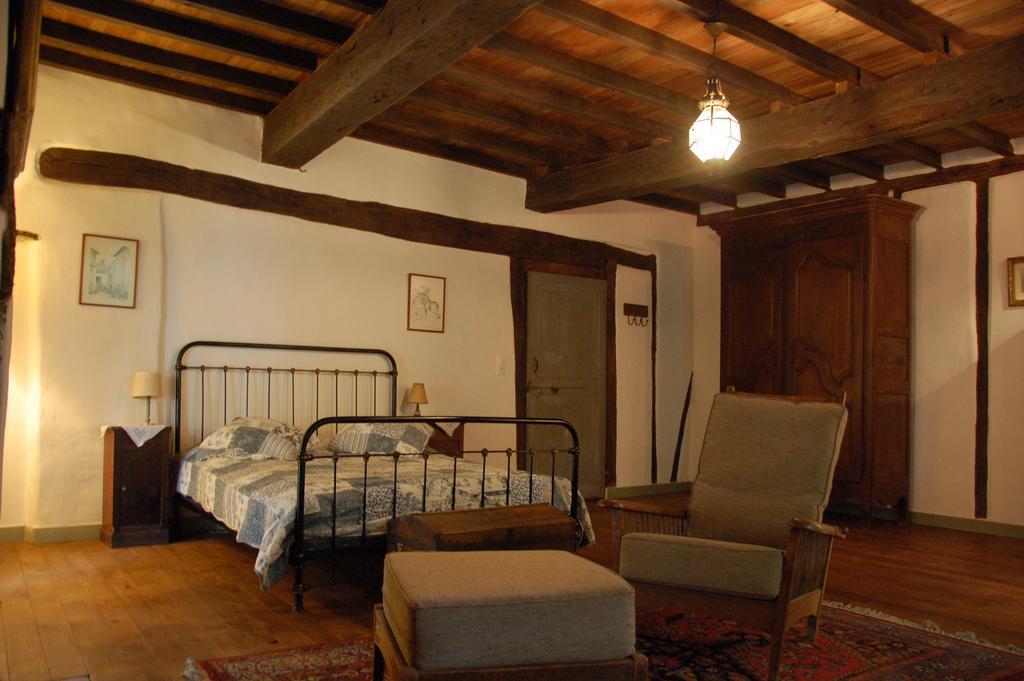 Auberge Lion D'Or Сент-Антонен Номер фото