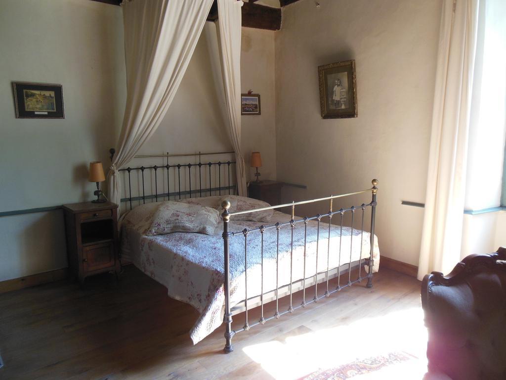 Auberge Lion D'Or Сент-Антонен Номер фото